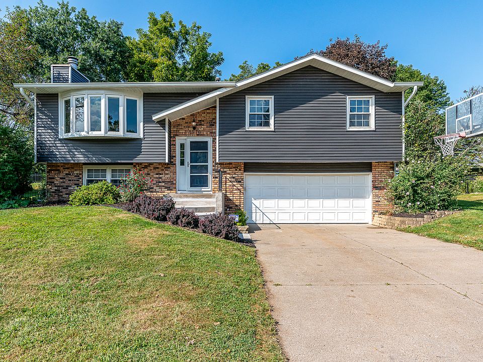 1st image of 1970 Hollow View Dr
