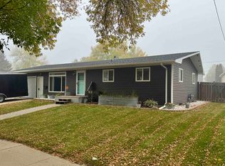 1100 18th Ave SW, Minot, ND 58701