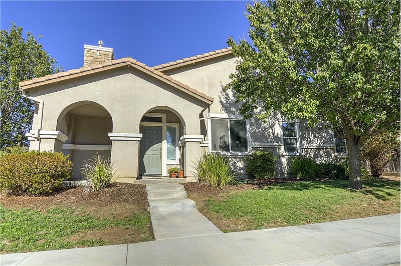 1st image of 1726 Lee Dr