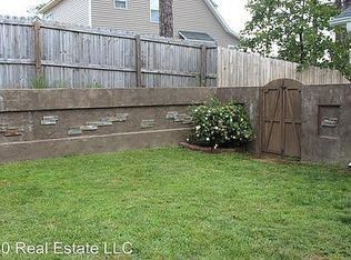 125 Cobblestone Dr, Spring Lake, NC 28390