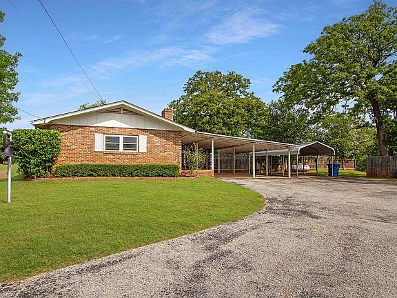 4th image of 22831 Hickory Ln