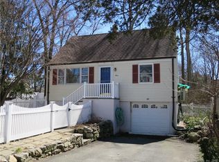 3 Holly St, Norwalk, CT 06851