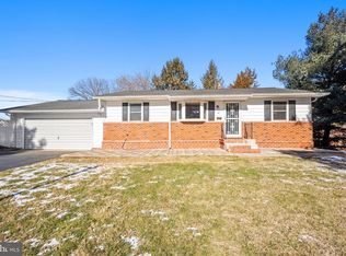 2 Hodgkins Pl, New Castle, DE 19720