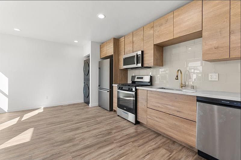 1st image of 3808 Villa Ter #3814-1/2