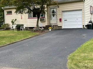 77 Valley Rd, Lincoln Park, NJ 07035