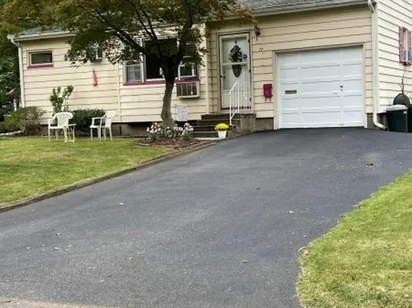 77 Valley Rd, Lincoln Park Boro, NJ 07035