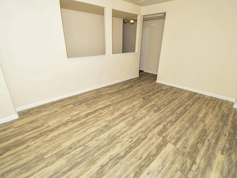 Pia Dr — Photo 10