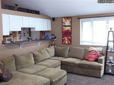5th image of 7829 Crestwood Ln