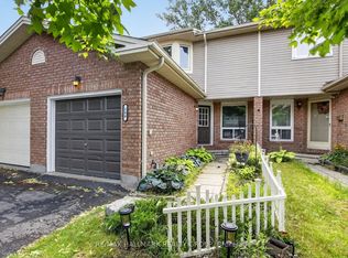 244 Huntersfield Dr, Ottawa, ON K1T 3M5