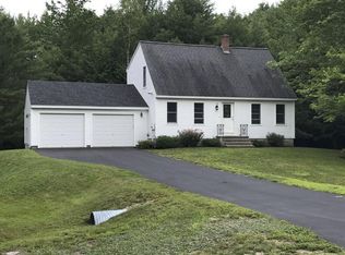 12 Canterbury Pines Dr, Gorham, ME 04038