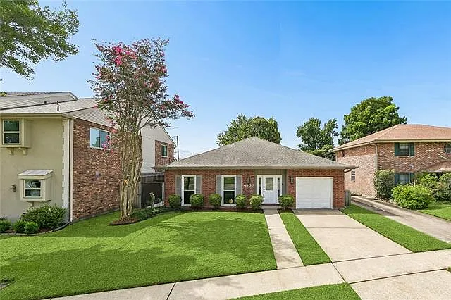 4508 Park Dr N — Photo 2