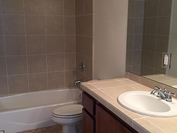 5th image of 1502 E Dunlap Ave Unit 13
