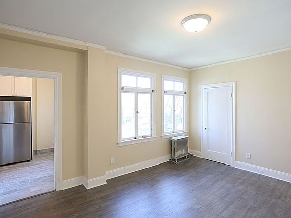 3rd image of 494 27th Ave APT 38