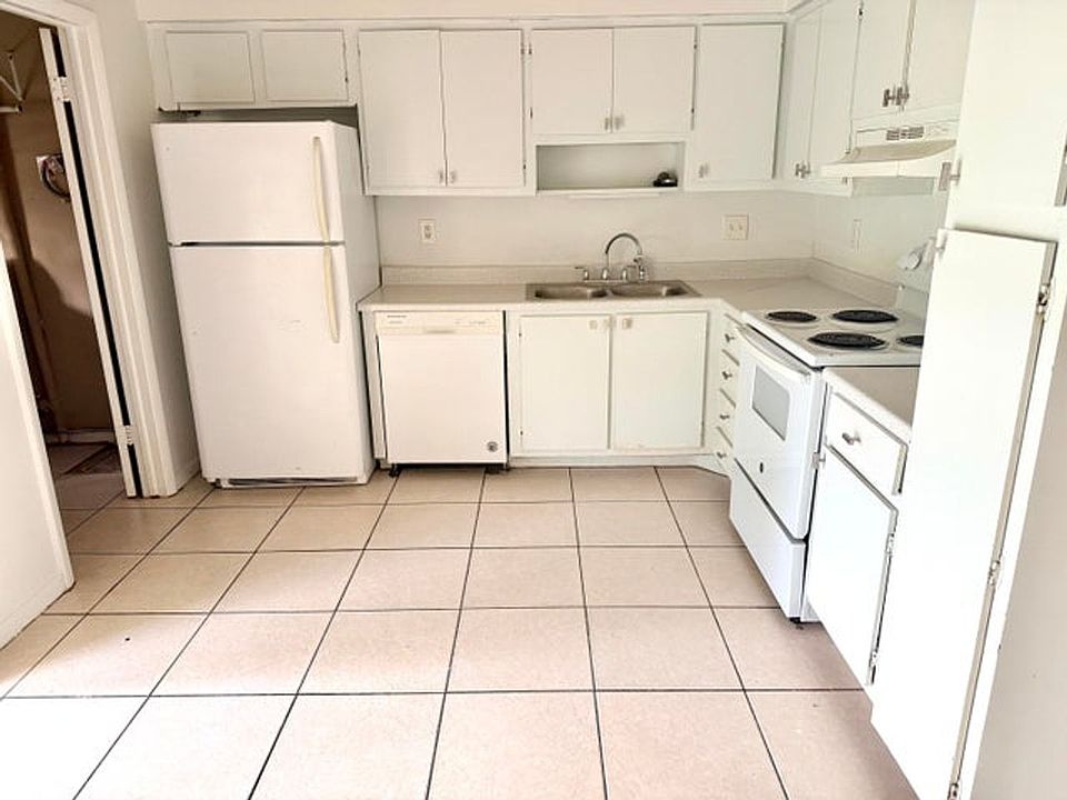 1st image of 3902 Chapel St