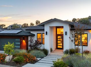 3735 Lakebriar Place, Santa Rosa, CA 95403