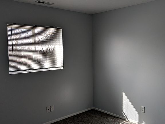 3rd image of 304 W 19th Ave