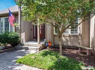 826 Trailway Dr, Raymore, MO 64083