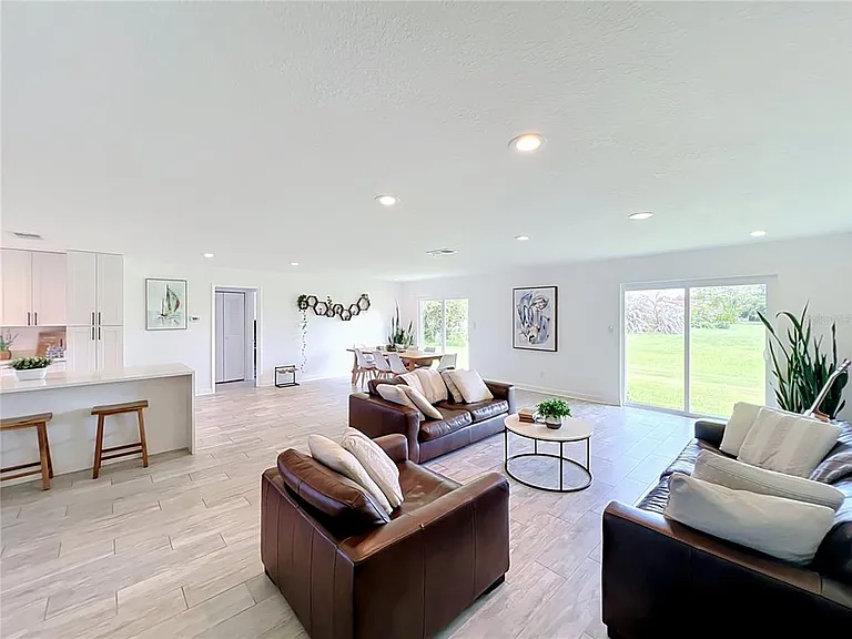 5501 Memorial Dr — Photo 28