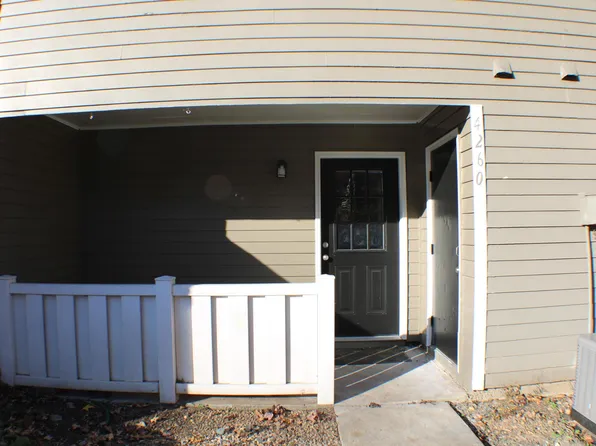 4260 Worth St NW, Acworth, GA 30101