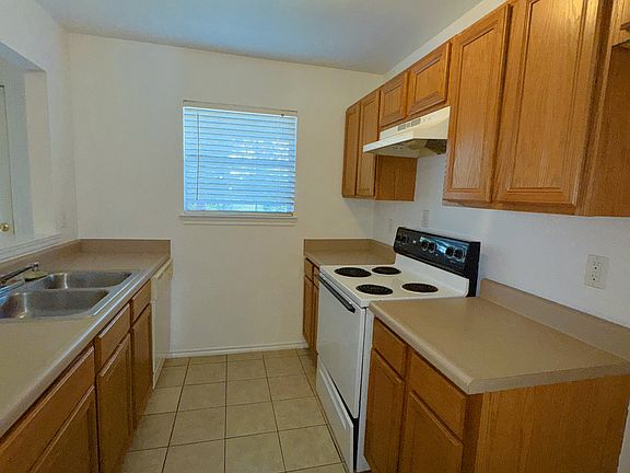 4th image of 309 S Water Ln #2