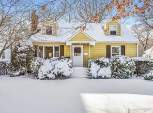 31 Lakeview Ave, Poughkeepsie, NY 12601