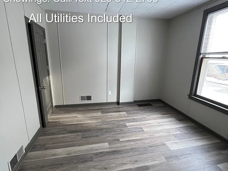 100 E Merrill Ave — Photo 13