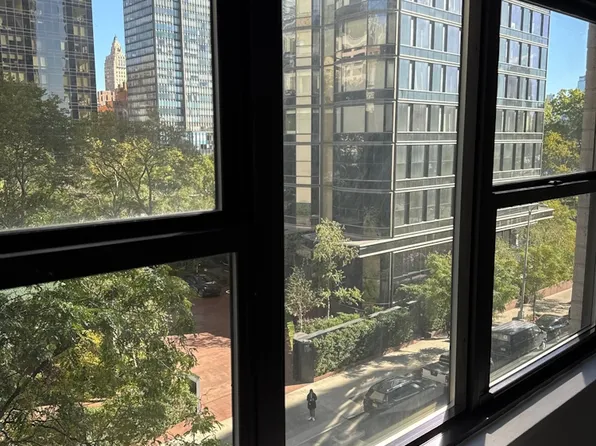 330 E. 46th Street image 3 of 11