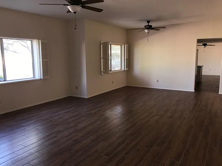 2560 N Water Pl — Photo 5