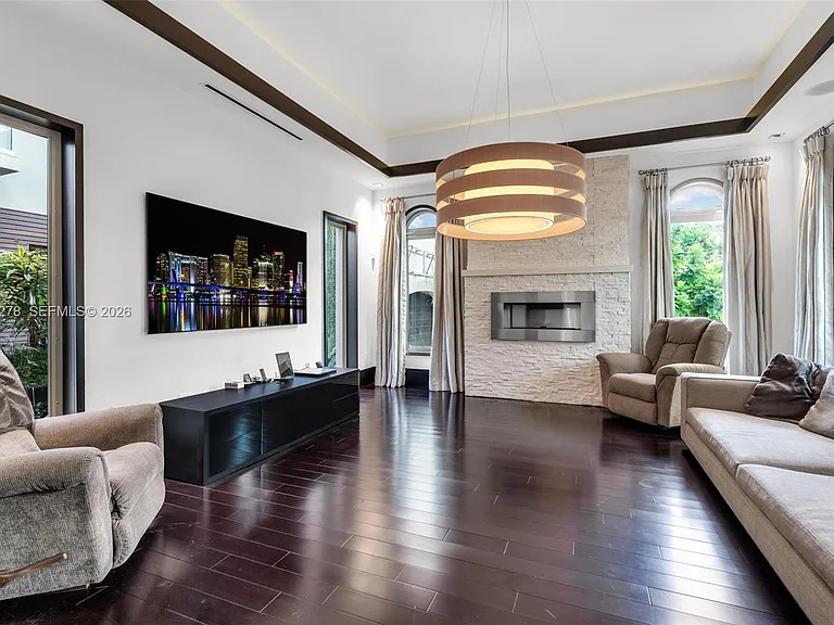 760 S Mashta Dr — Photo 16
