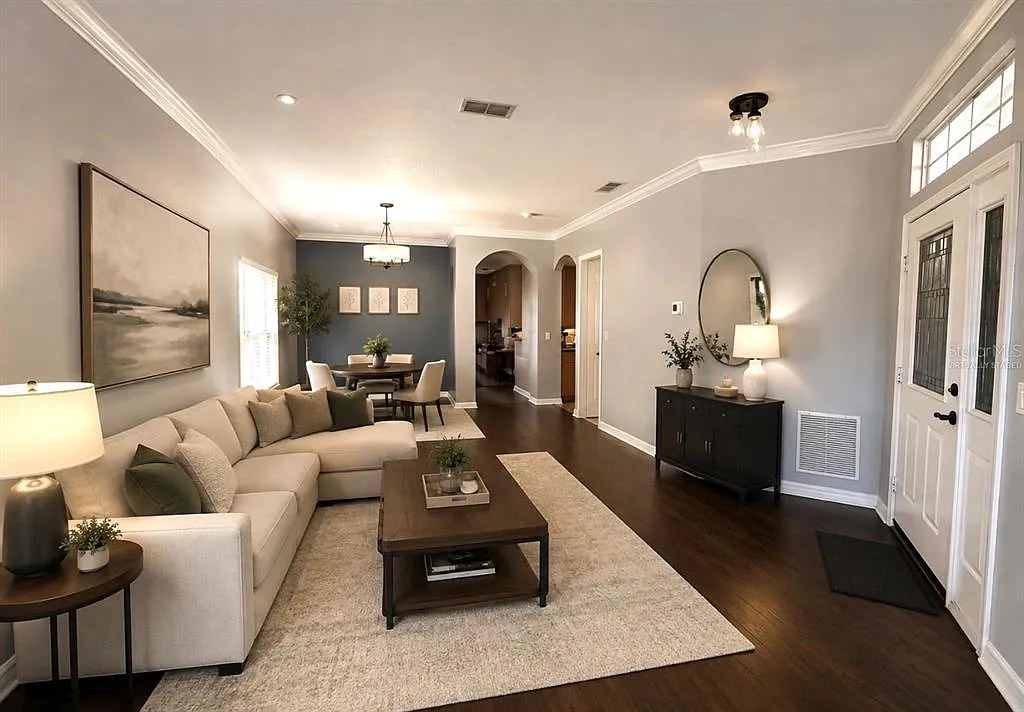 4 bed, 2.0 bath, 1880 sqft, $2,800 — Photo 3