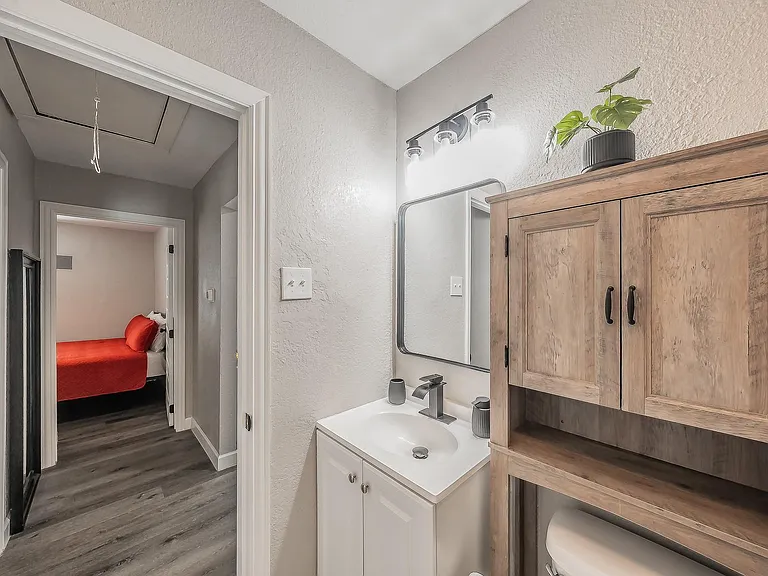 4506 Roberts Ave — Photo 13