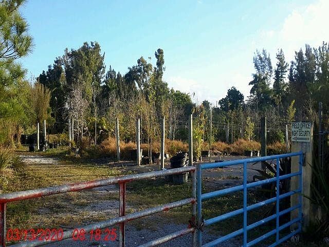 2nd image of 5499 SW 49th Street