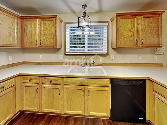 4th image of 5801 204th Street Ct E
