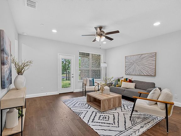4th image of 2873 Creekway Dr