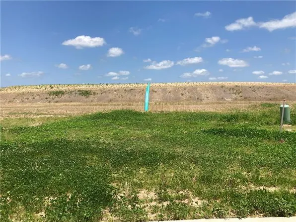 4733 Woodland Ct, Saint Joseph, MO 64505