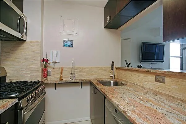 Rented by Oxford Property Group | media 17