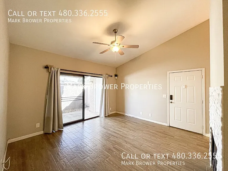 1976 N Lemon Tree Ln #17 — Photo 2