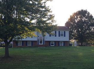 900 Chalet Dr, Winston Salem, NC 27101