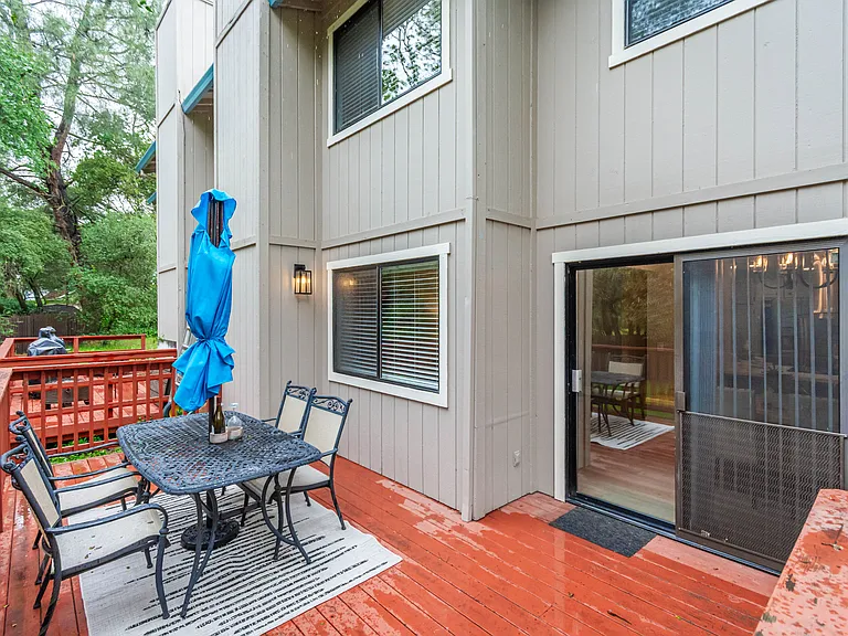 4062 Quarry Ct — Photo 22