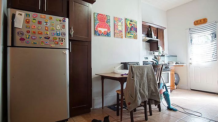 1st image of 386 Harman St APT 1R