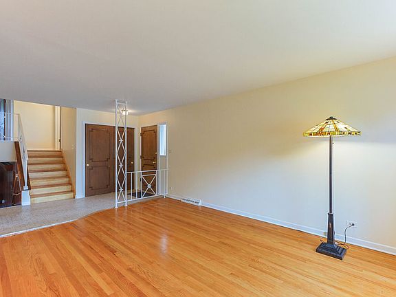 5th image of 8900 Moody Ave