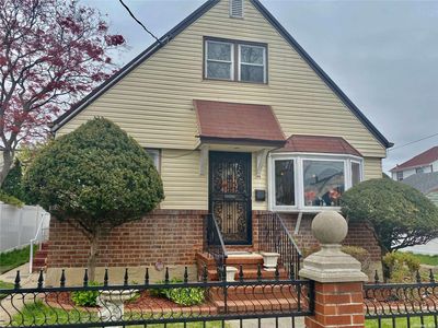 218-43 103rd Ave, Queens Village, NY, 11429