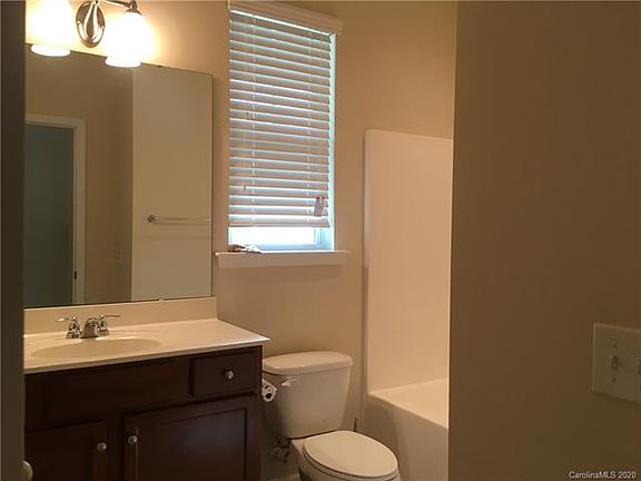 5th image of 835 Skybrook Falls Dr