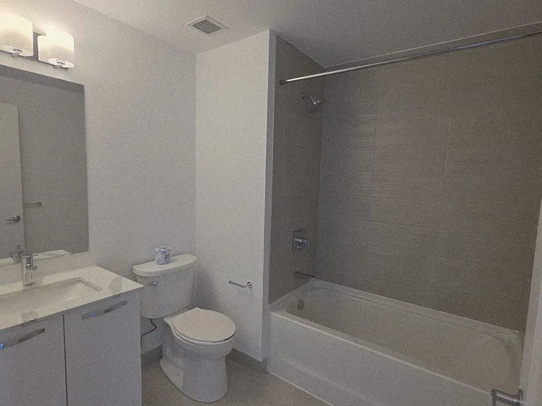 75 James St S #2214 — Photo 7