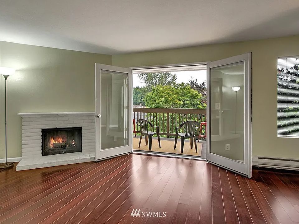 1st image of 10512 NE 32nd Pl