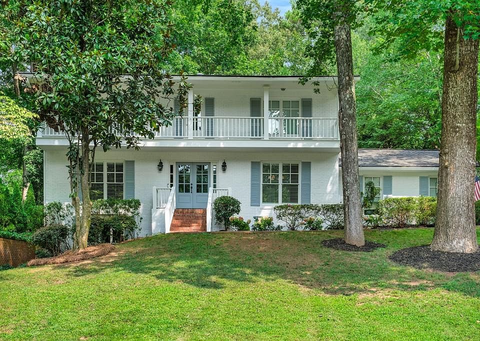 1st image of 3432 Wynnton Dr NE