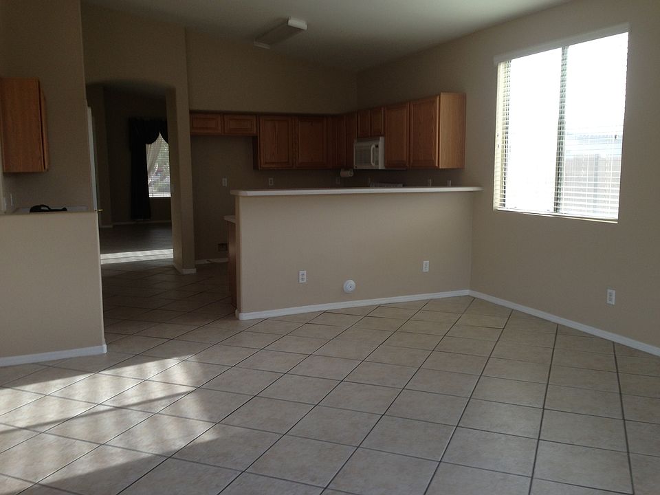 1st image of 11556 W Cottonwood Ln