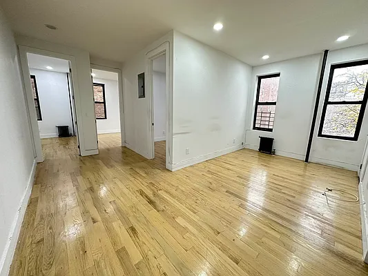 Rented by Lang Realty LLC | media 5