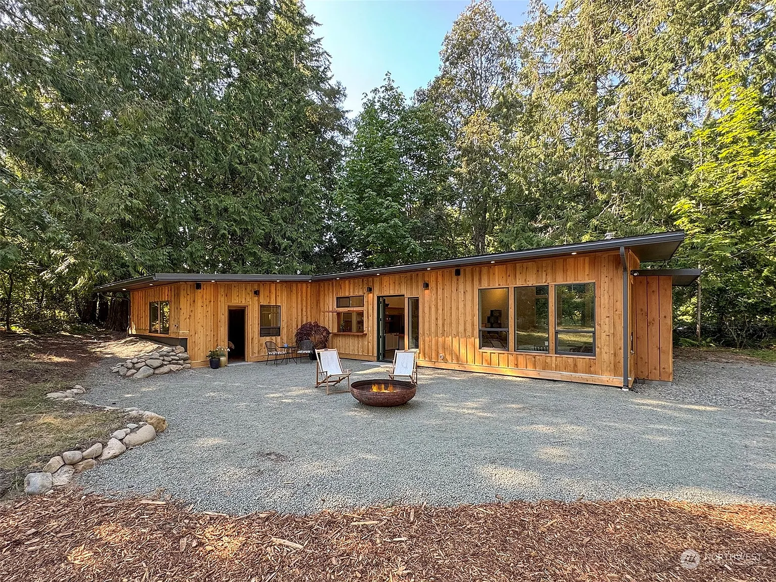 1453 Freshwater Bay Road photo 1