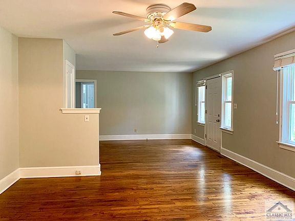 5th image of 660 Belvoir Hts